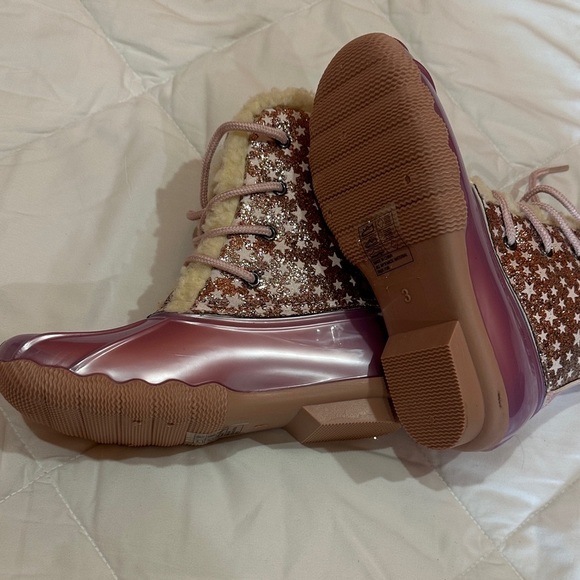 NEW Stylish Pink Star-Patterned Women's Boots size 3 - Picture 3 of 5